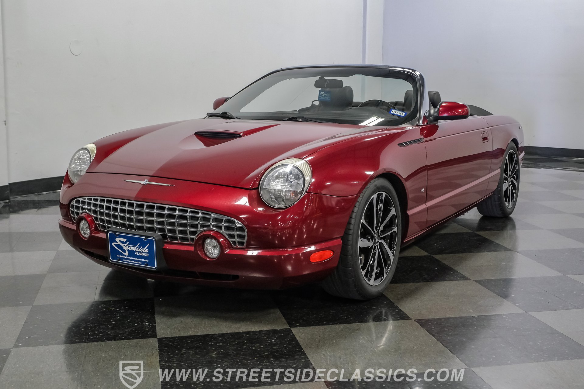 Used 2004 Ford Thunderbird RWD image 21