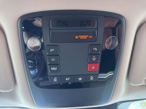 New 2026 Kia Carnival EX image 9