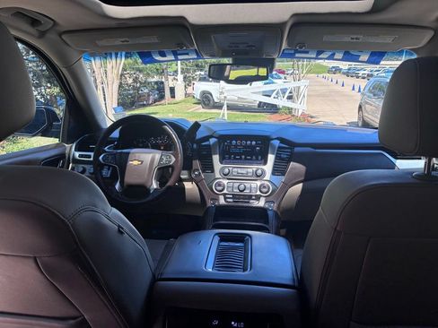 Used 2019 Chevrolet Tahoe Premier AWD/4WD image 15