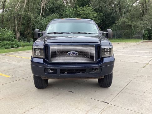 Used 2003 Ford F250 XLT AWD/4WD image 4