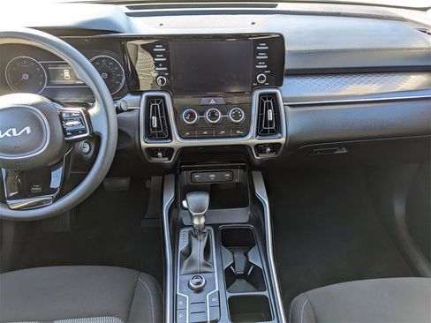 Certified 2023 Kia Sorento LX image 19