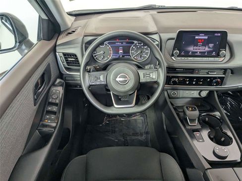 Used 2023 Nissan Rogue S AWD/4WD image 37