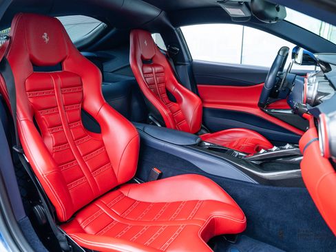 Used 2019 Ferrari 812 Superfast RWD image 25