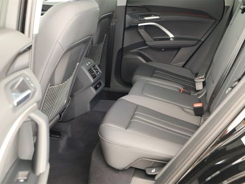 New 2025 Audi Q5 Premium image 27