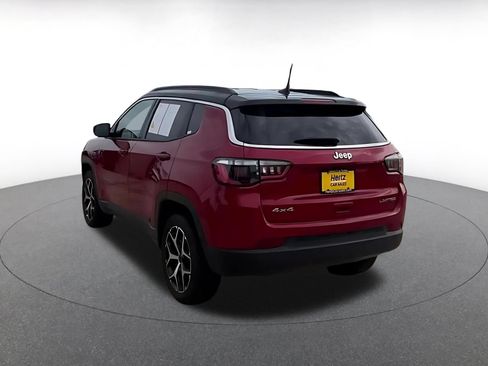 Used 2025 Jeep Compass Limited AWD/4WD image 10