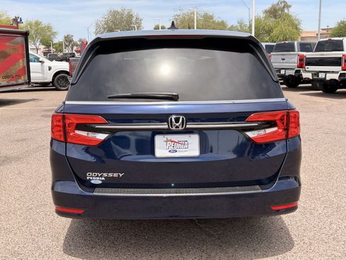 Used 2023 Honda Odyssey EX image 4