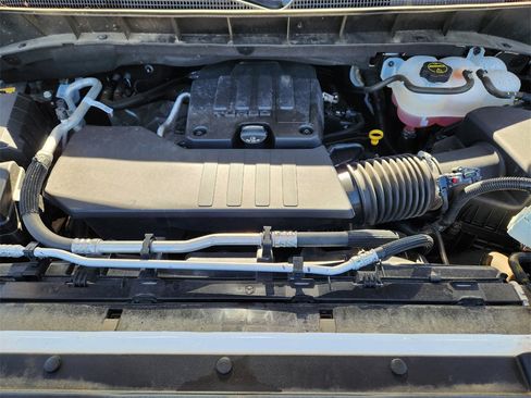 Used 2024 Chevrolet Silverado 1500 Custom image 31