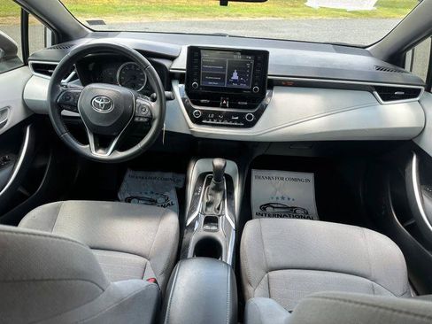 Used 2022 Toyota Corolla SE FWD image 11