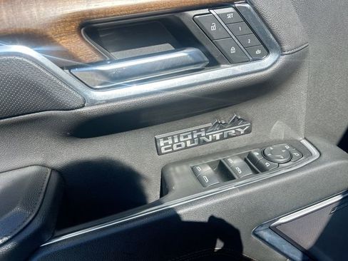 Used 2023 Chevrolet Silverado 1500 High Country w/ High Country Premium Package image 17