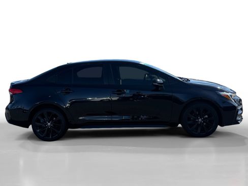 Used 2024 Toyota Corolla SE FWD image 6