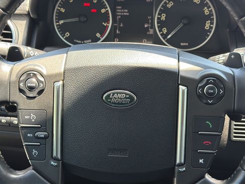 Used 2016 Land Rover LR4 AWD/4WD image 13