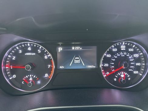 Used 2024 Kia Forte GT-Line image 12