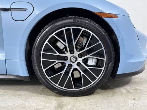Certified 2024 Porsche Taycan image 15