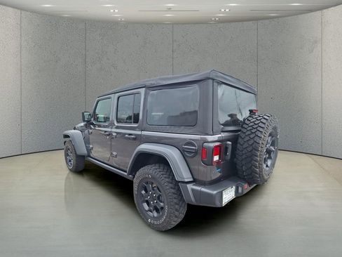 Used 2023 Jeep Wrangler Unlimited w/ Cold Weather Group AWD/4WD image 3