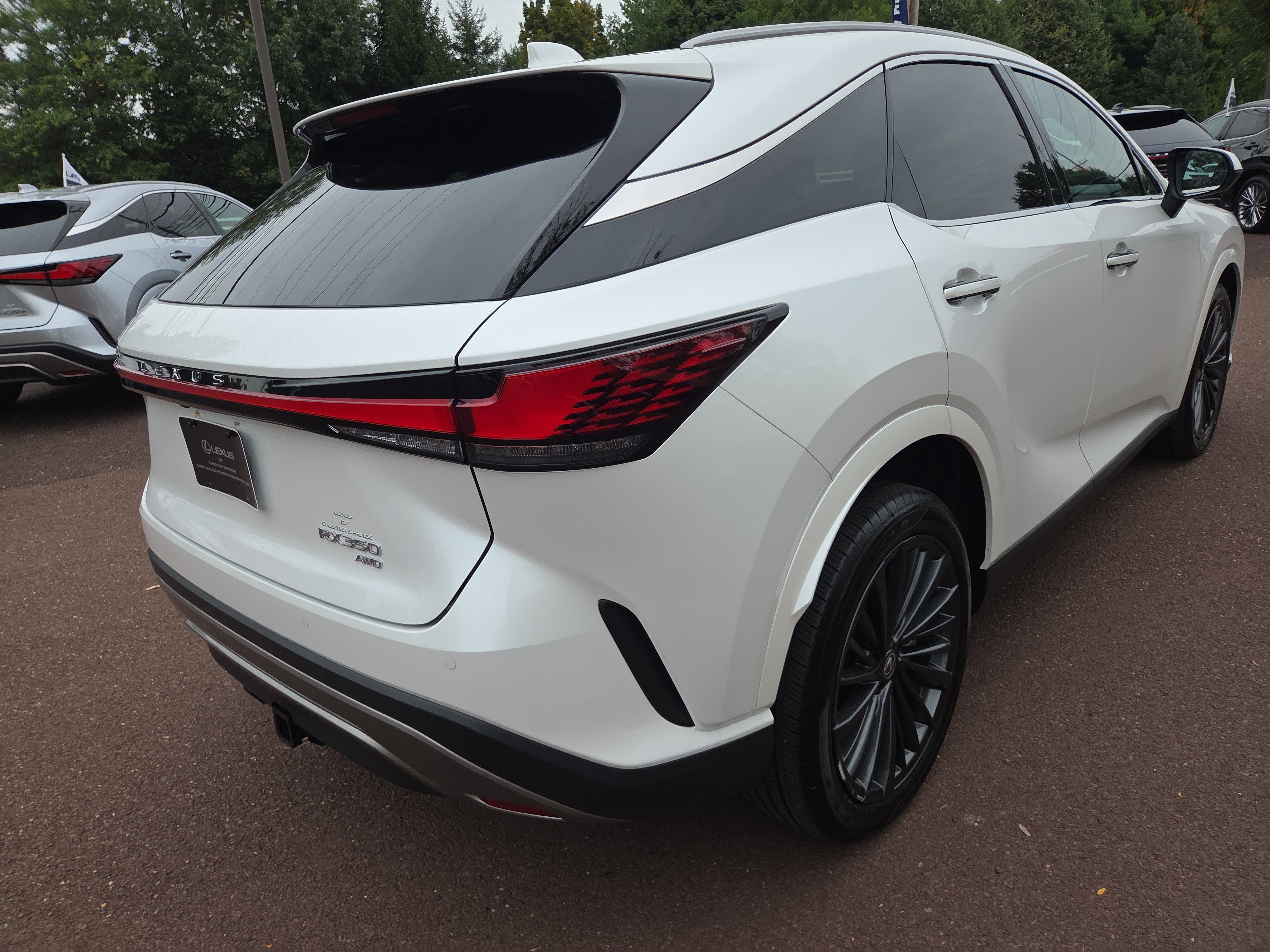 Certified 2025 Lexus RX 350 Premium w/ Kick Sensor & Tow Package AWD/4WD image 3