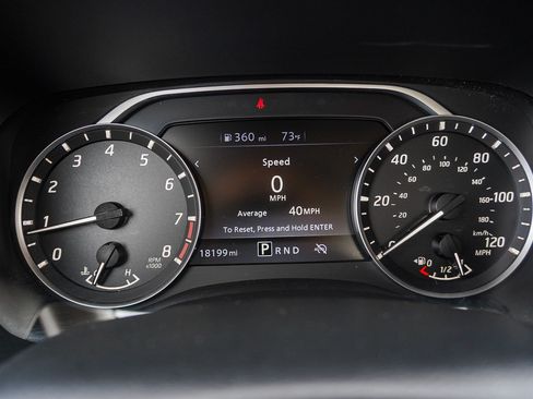 Used 2024 Nissan Frontier SV RWD image 27