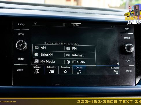 Used 2023 Volkswagen Taos SE w/ Panoramic Sunroof Package FWD image 31