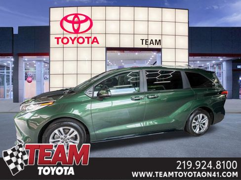 Used 2024 Toyota Sienna Limited AWD/4WD image 1