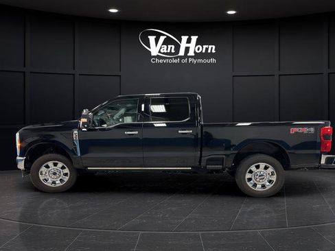 Used 2023 Ford F350 Lariat w/ Lariat Ultimate Package AWD/4WD image 7