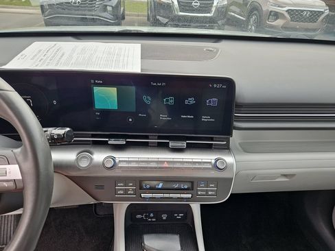 Used 2024 Hyundai Kona SEL FWD image 15