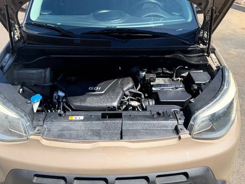 Used 2015 Kia Soul FWD image 28