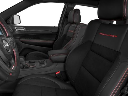 Used 2017 Jeep Grand Cherokee Trailhawk AWD/4WD image 12