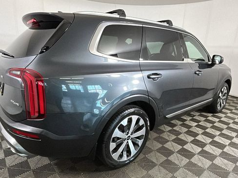 Used 2021 Kia Telluride EX w/ EX Premium Package AWD/4WD image 3