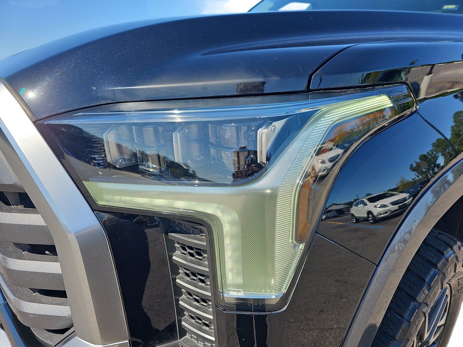 Used 2023 Toyota Tundra Limited AWD/4WD image 29