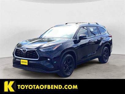 Used 2023 Toyota Highlander L