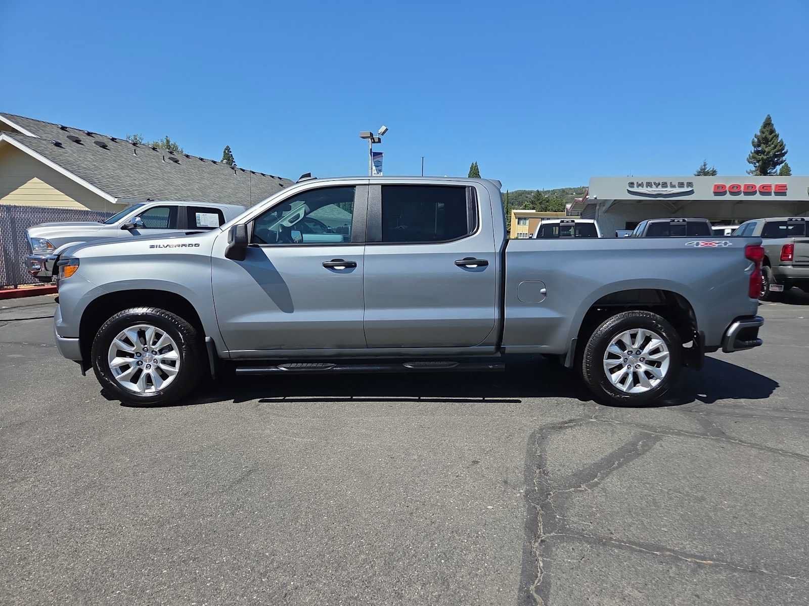 Used 2023 Chevrolet Silverado 1500 Custom AWD/4WD image 11