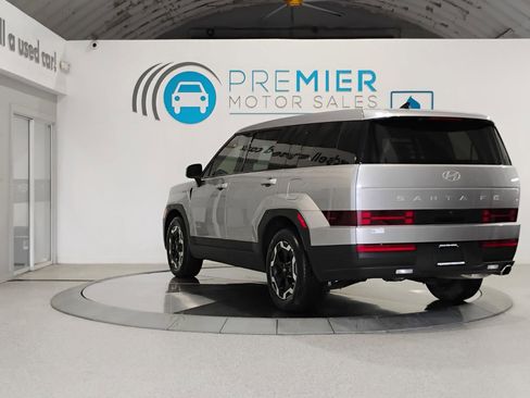 Used 2024 Hyundai Santa Fe SE image 4