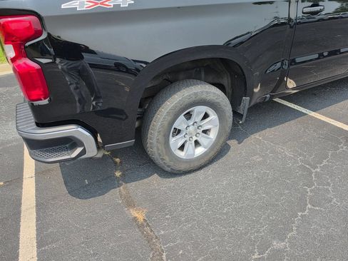 Used 2023 Chevrolet Silverado 1500 LT w/ Protection Package AWD/4WD image 6