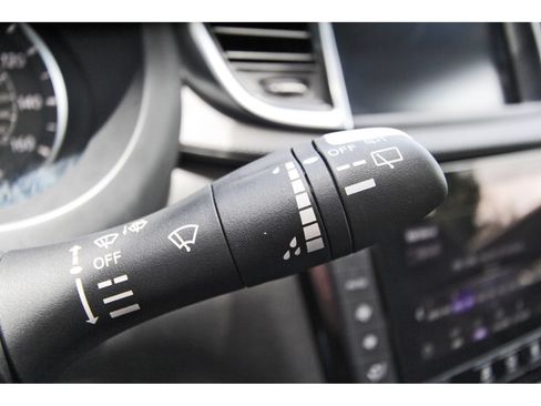 Used 2025 INFINITI QX50 Luxe AWD/4WD image 18