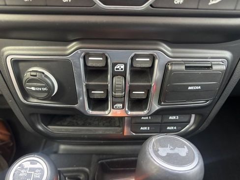 Used 2020 Jeep Wrangler Unlimited Sahara w/ Safety Group image 34