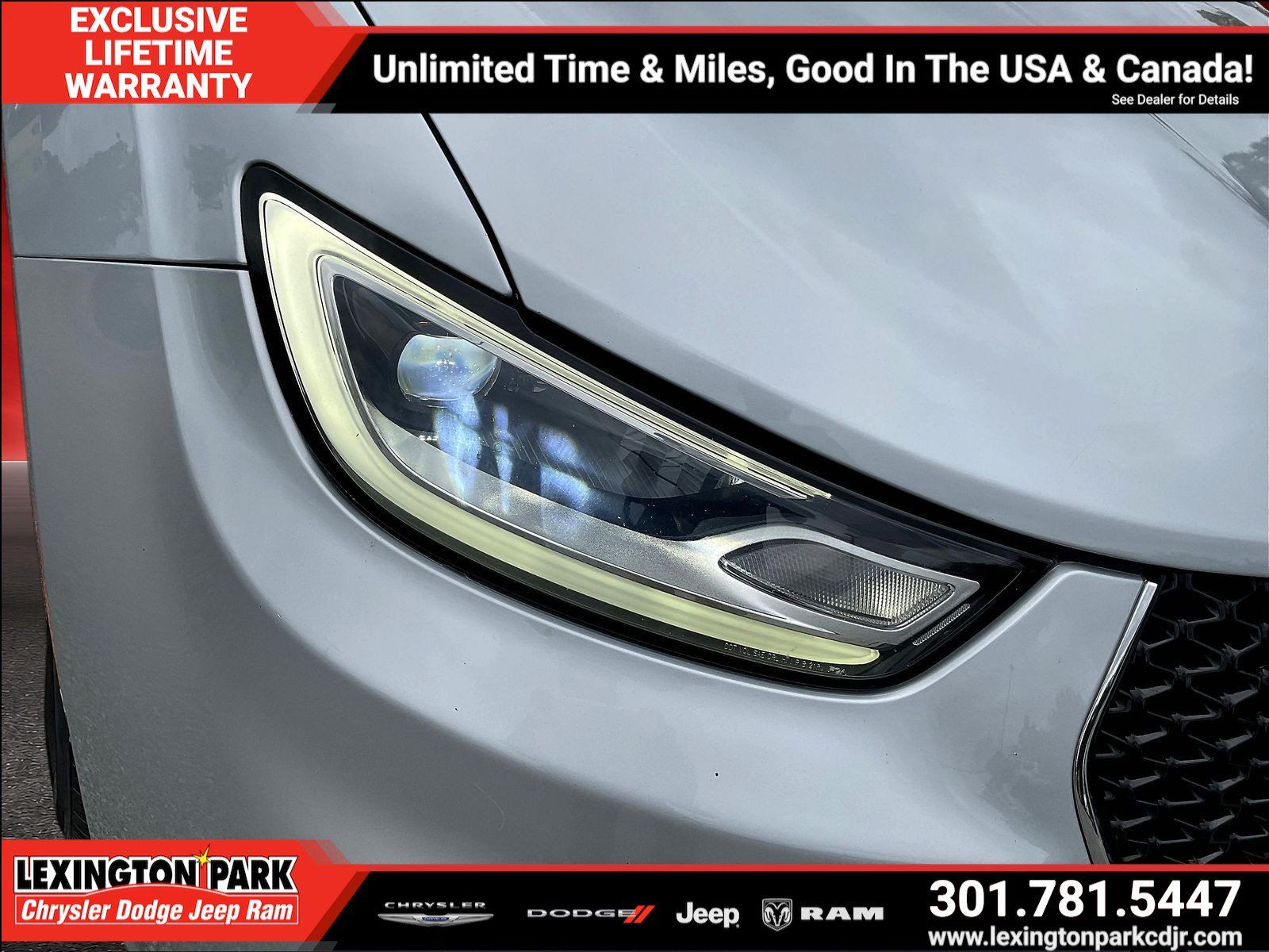 Used 2024 Chrysler Pacifica Touring-L FWD image 31