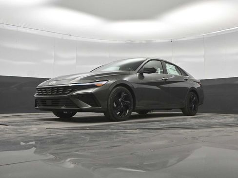 New 2026 Hyundai Elantra SEL Sport Premium FWD image 33