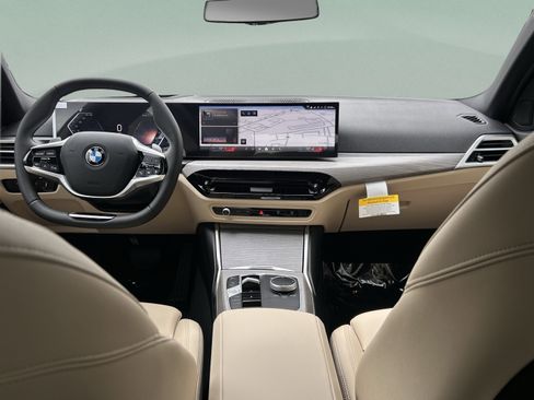 Used 2026 BMW 330i Sedan w/ Premium Package RWD image 8