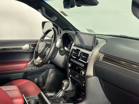 Used 2023 Lexus GX 460 Premium image 34