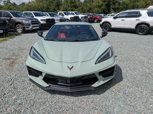 Used 2024 Chevrolet Corvette Stingray Premium Conv w/ Z51 Performance Package RWD image 8