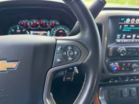 Used 2017 Chevrolet Silverado 1500 High Country AWD/4WD image 15