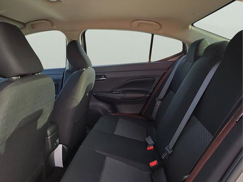 Used 2023 Nissan Versa SR w/ Trunk Package image 10