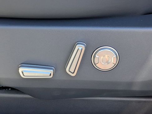 New 2026 Lincoln Nautilus Premier w/ Equipment Group 102A image 20