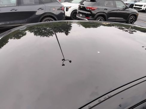 Used 2024 Nissan Altima 2.5 SV FWD image 12