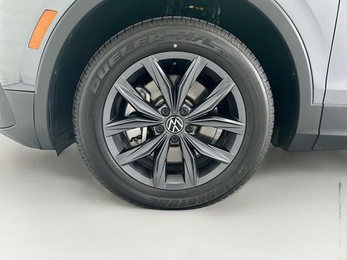 Used 2023 Volkswagen Tiguan SE FWD image 28