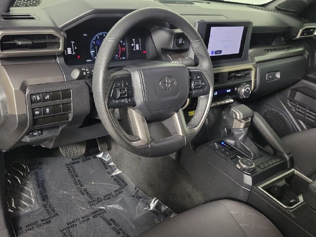 Used 2024 Toyota Tacoma SR5 w/ SR5 Upgrade Package AWD/4WD image 20