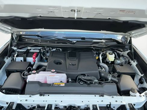 New 2025 Toyota Tundra SR5 image 18