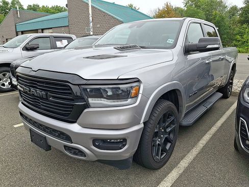 Used 2022 RAM 1500 Laramie AWD/4WD image 2