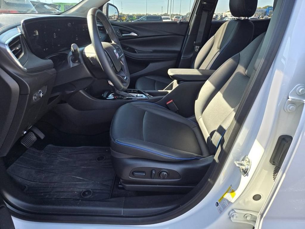 Used 2025 Buick Encore GX Sport Touring w/ Experience Buick Package AWD/4WD image 16