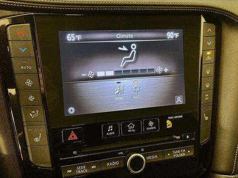 Used 2023 INFINITI QX55 Luxe w/ Cargo Package image 23