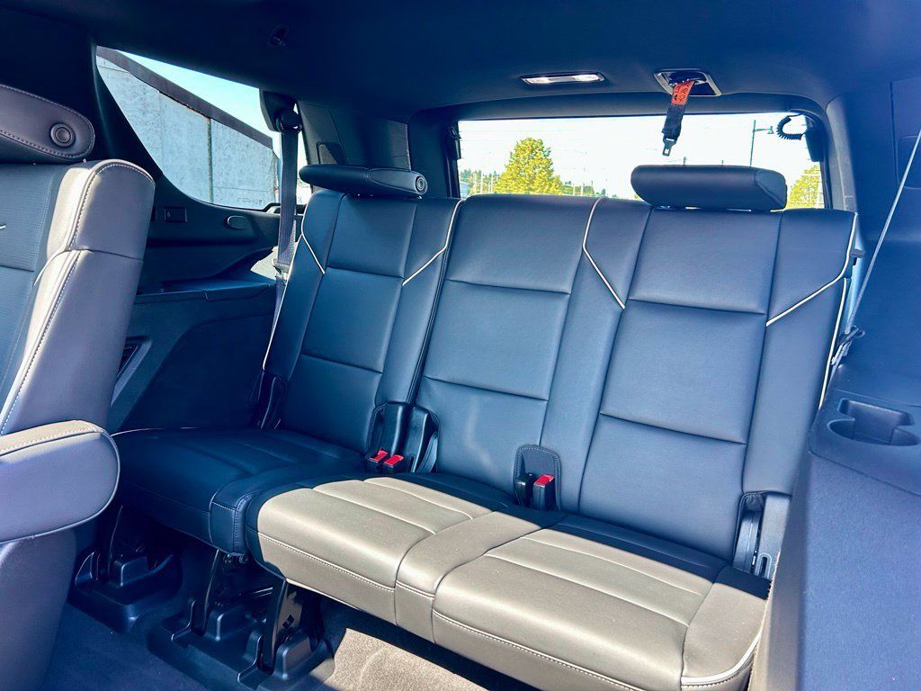 Used 2024 Cadillac Escalade Sport AWD/4WD image 13